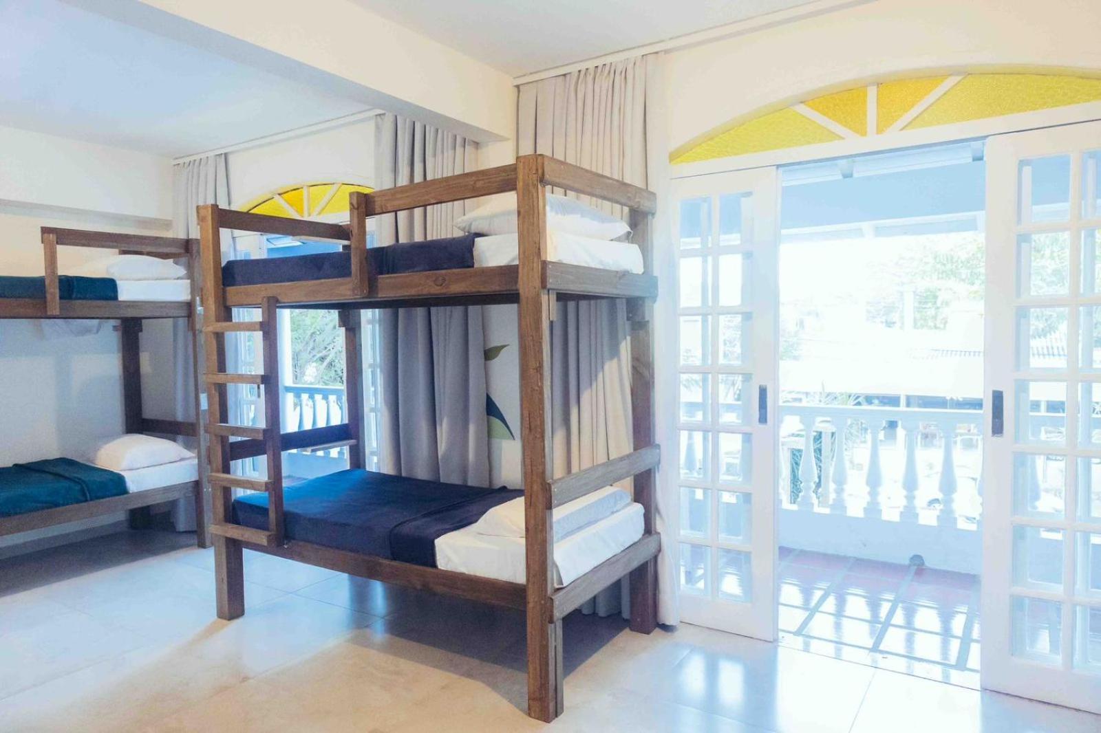 Sea Wolf - Lagoa Da Conceicao Hostal *